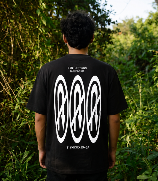 Sin Retorno Oversize T-Shirt Negra